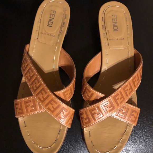 Authentic Fendi sandals in gorgeous shades of Italian leather tan..size 37.5